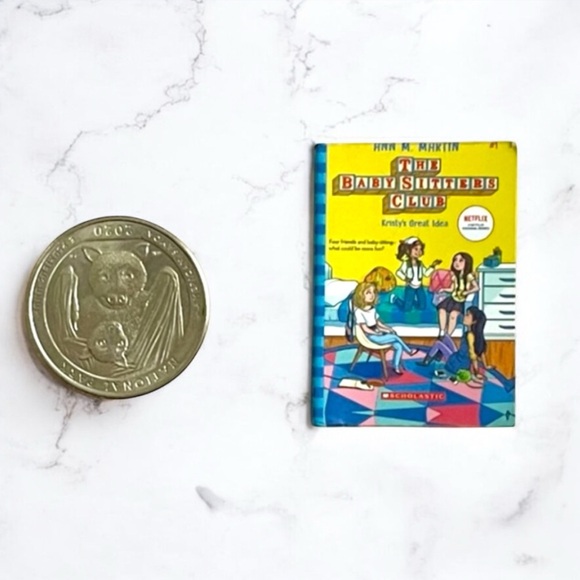 Mini Brands Book The Babysitters Club - Picture 1 of 2